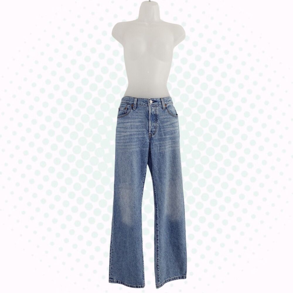 Levi's 501 90s Light Wash Blue Straight Leg Mid Rise Jeans Size 27/US 4